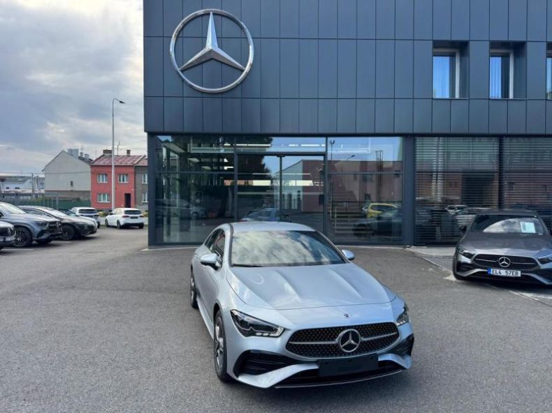 Mercedes Třída CLA - hlavní foto