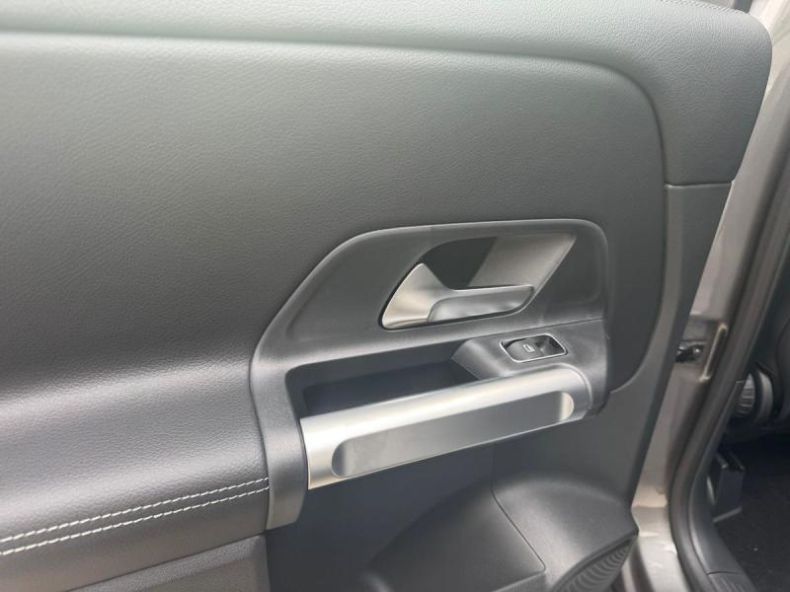 Mercedes GLB - hlavní fotka