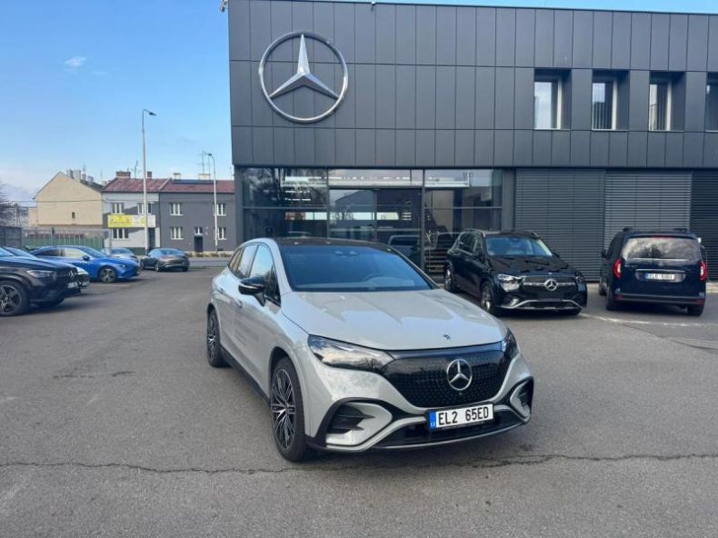 Mercedes EQE - hlavní foto