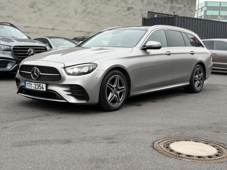 Mercedes Třída E - hlavní foto