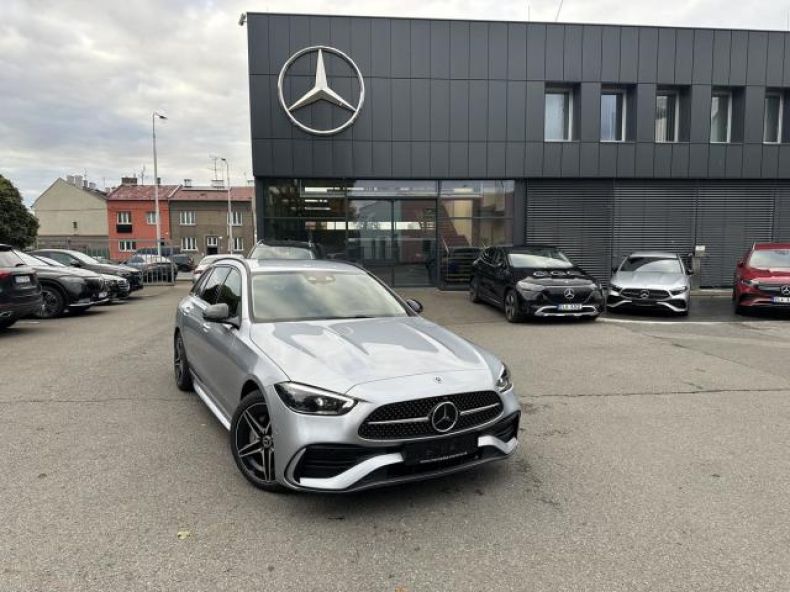 Mercedes Třída C - hlavní foto