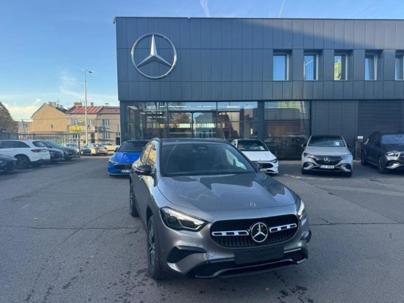 Mercedes Třída GLA - hlavní foto