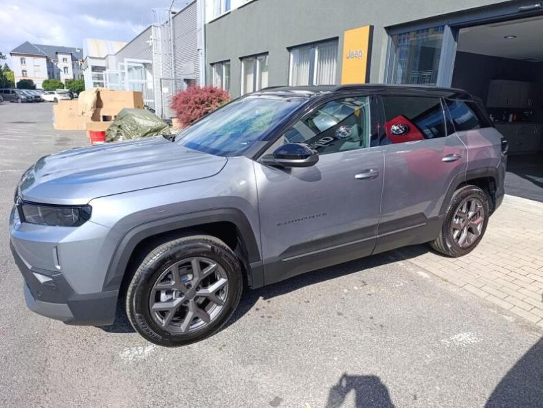 Jeep Compass - hlavní foto