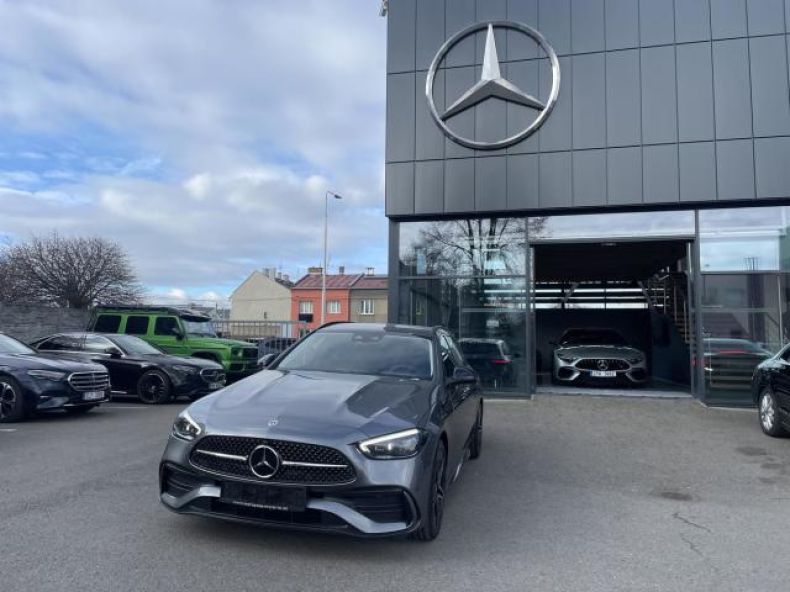 Mercedes Třída C - hlavní foto