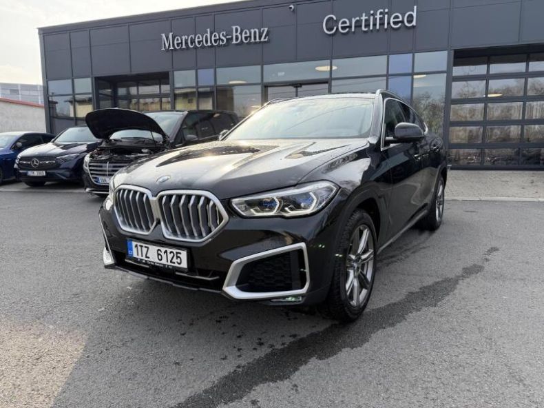 BMW X6 - hlavní foto