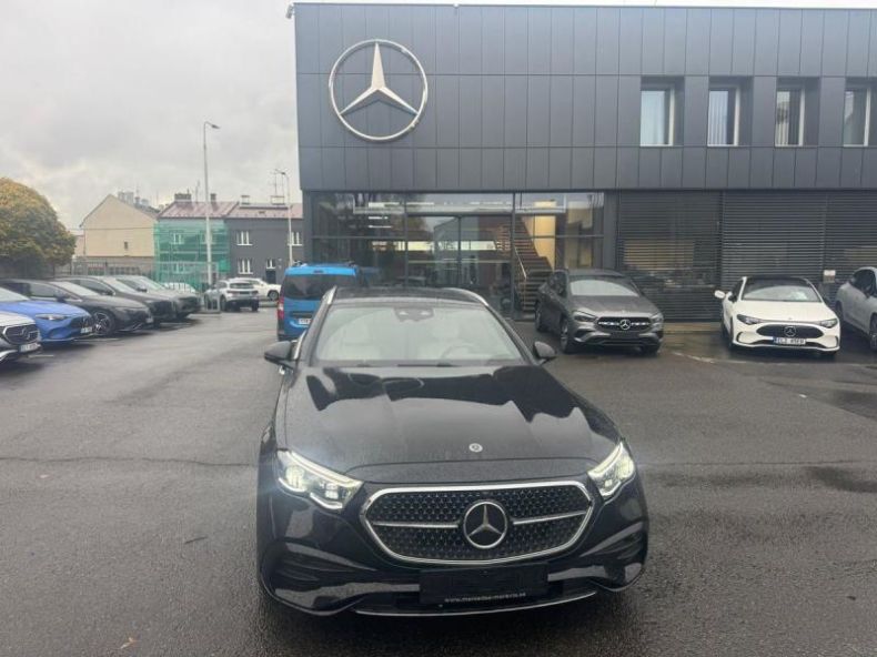 Mercedes Třída E - hlavní foto