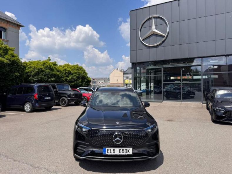 Mercedes EQB - hlavní fotka
