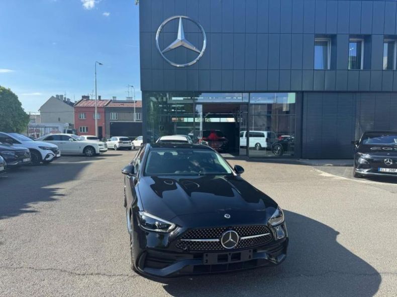 Mercedes Třída C - hlavní foto
