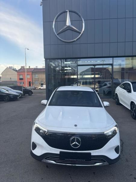 Mercedes EQB - hlavní fotka