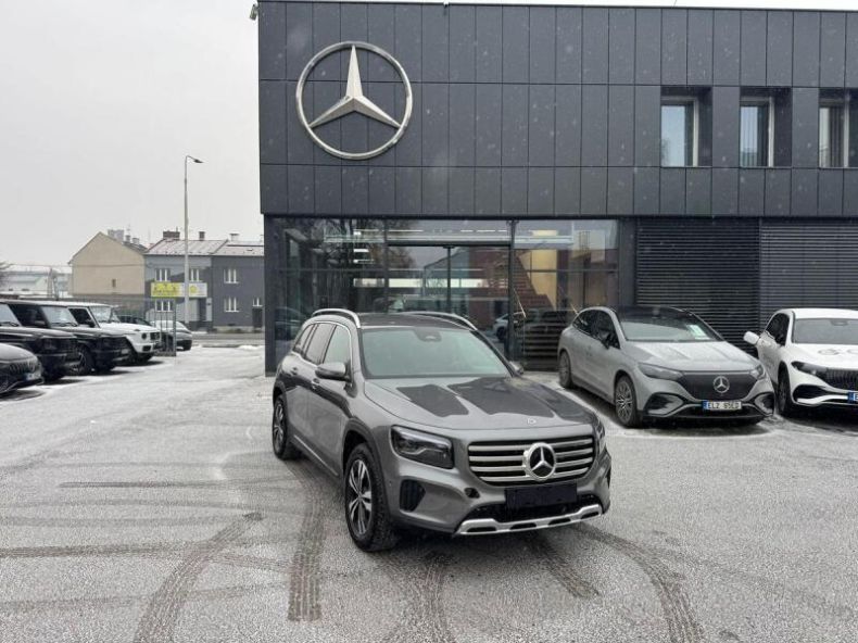 Mercedes GLB - hlavní foto