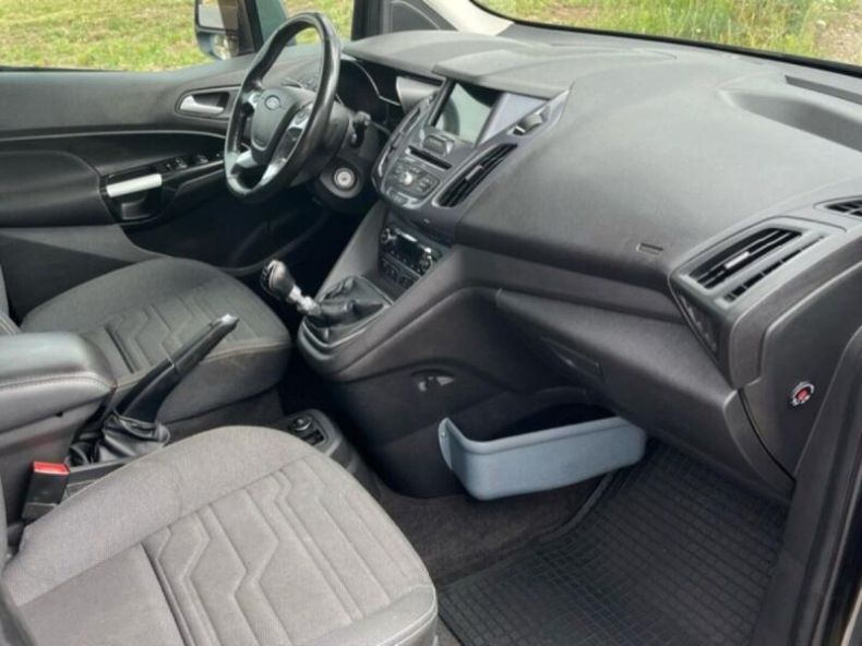 Ford Tourneo - hlavní fotka