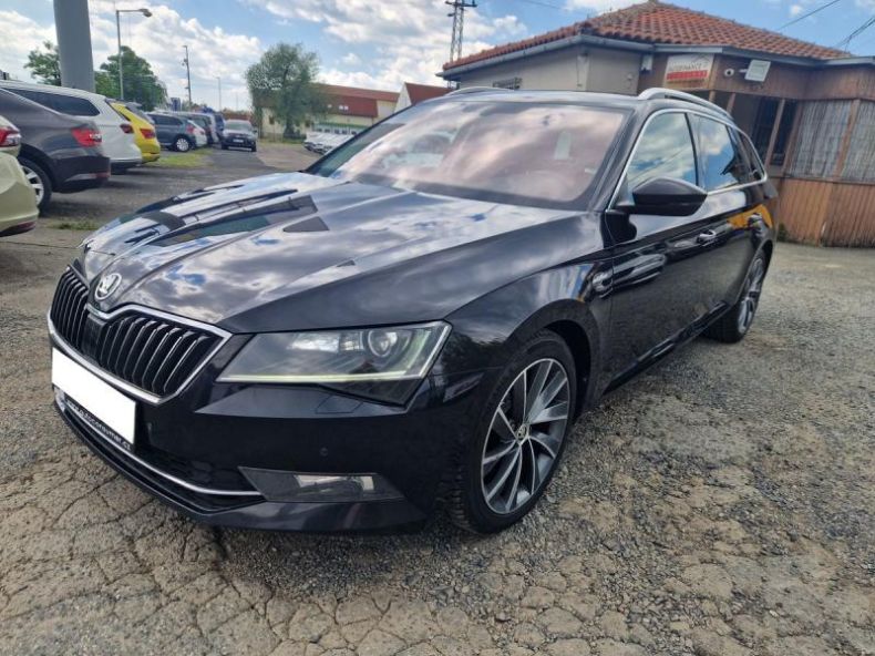 Škoda Superb - hlavní foto