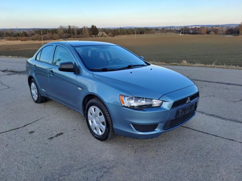 Mitsubishi Lancer - hlavní fotka