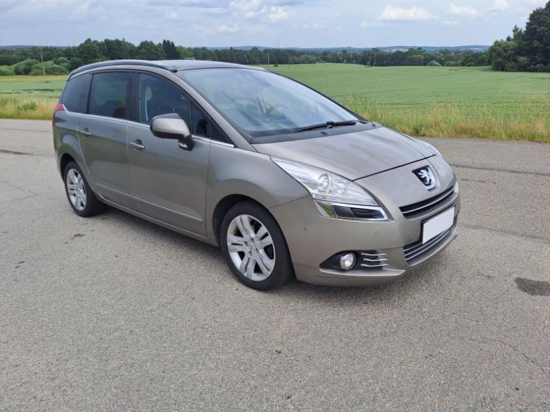 Peugeot 5008 - hlavní fotka