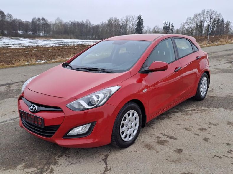 Hyundai i30 - hlavní foto