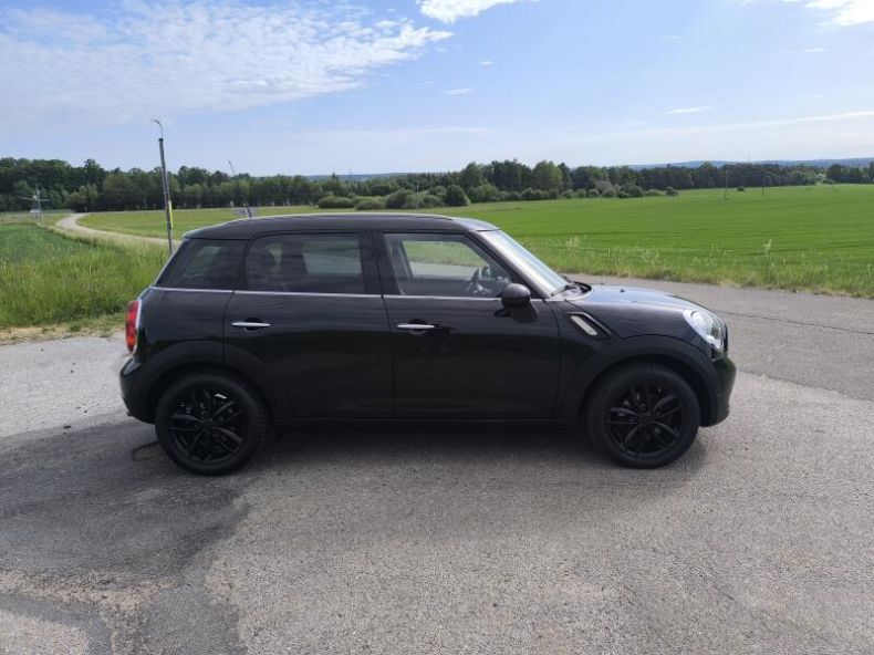 Mini Countryman - hlavní fotka