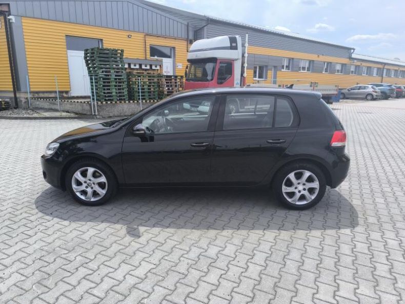 Volkswagen Golf - hlavní fotka