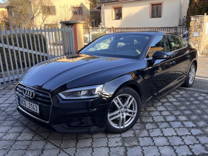 Audi A5 - hlavní foto