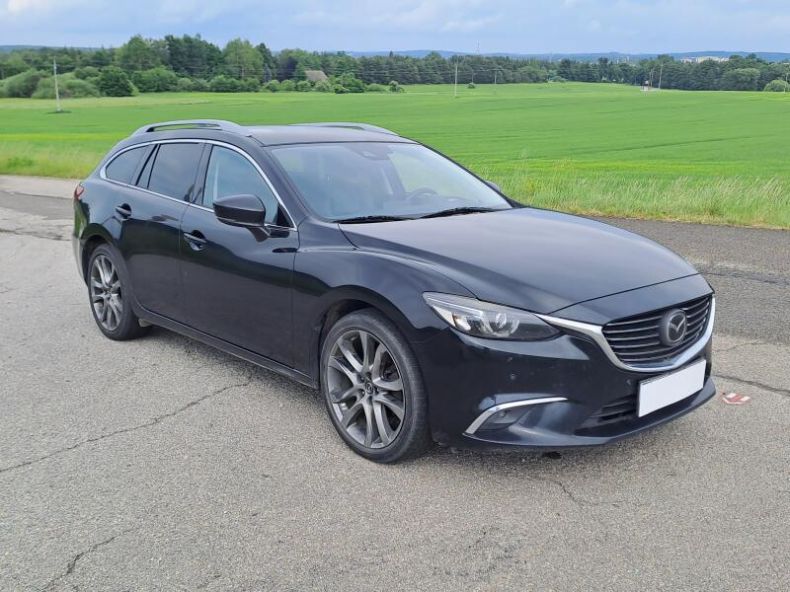 Mazda 6 - hlavní fotka