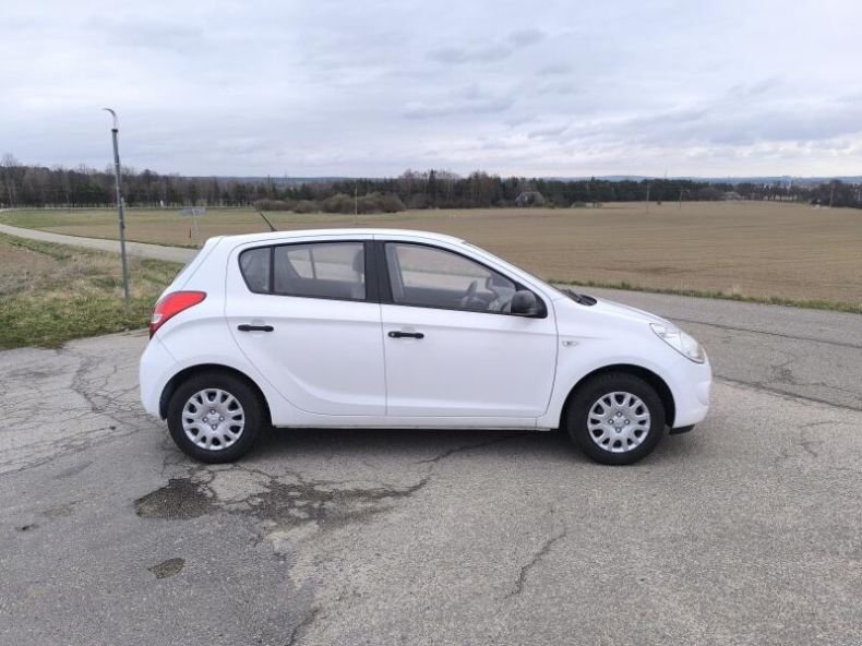 Hyundai i20 - hlavní fotka