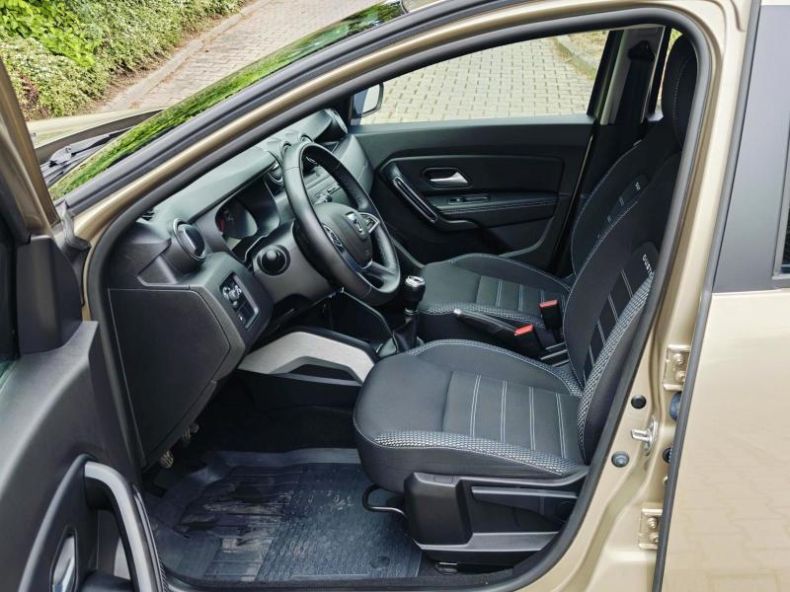 Dacia Duster - hlavní fotka