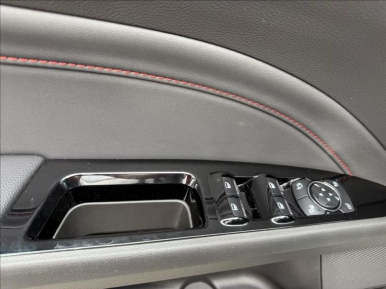 Ford Mondeo - hlavní fotka