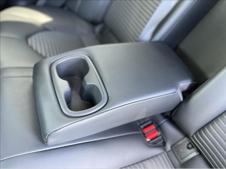 Toyota Camry - hlavní fotka