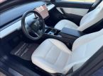 Tesla Model 3 - fotka číslo 9