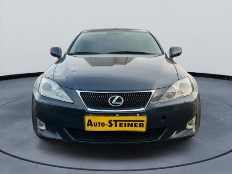 Lexus IS - hlavní fotka inzerátu