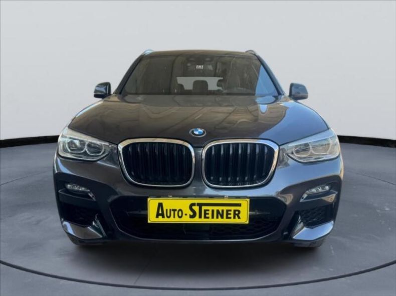 BMW X3 - hlavní foto