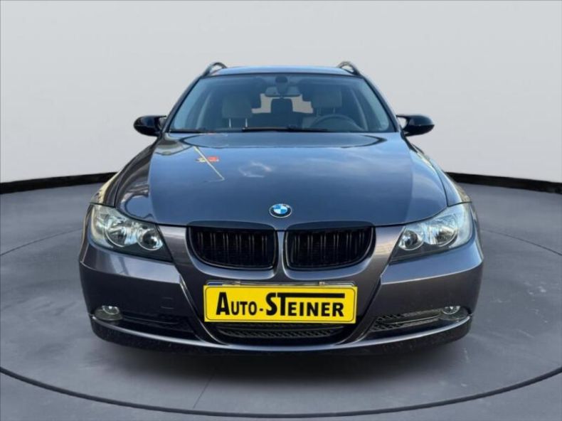 BMW Řada 3 - hlavní foto