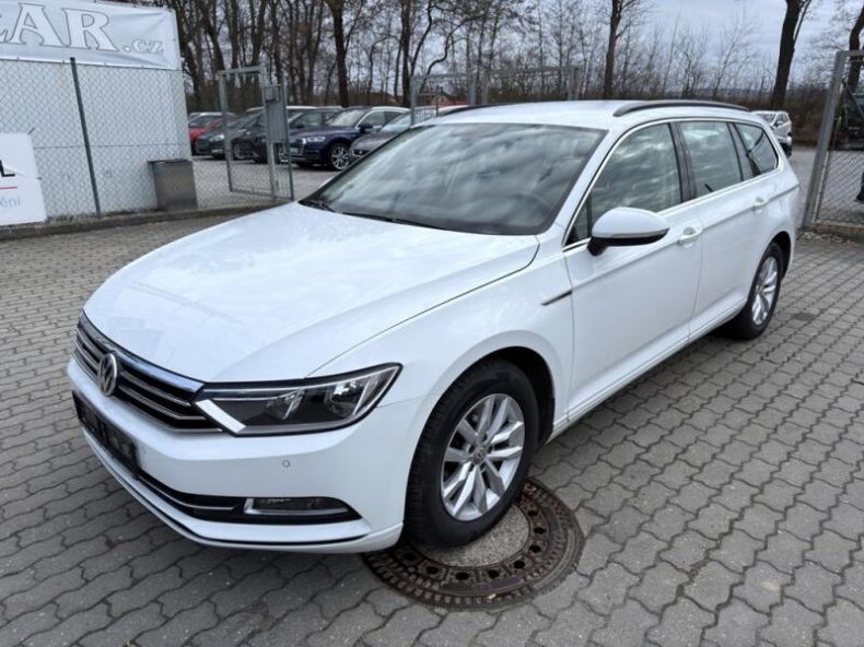 Volkswagen Passat - hlavní foto