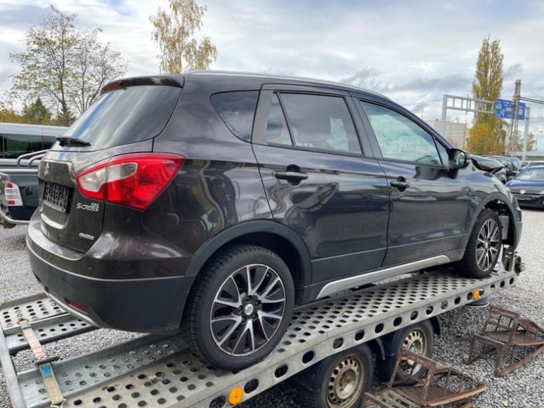 Suzuki SX4 - hlavní fotka inzerátu