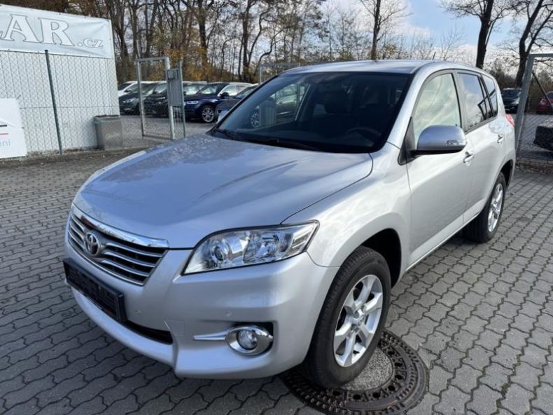 Toyota RAV 4 - hlavní foto