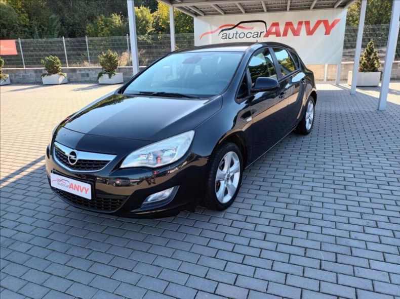 Opel Astra - hlavní fotka inzerátu