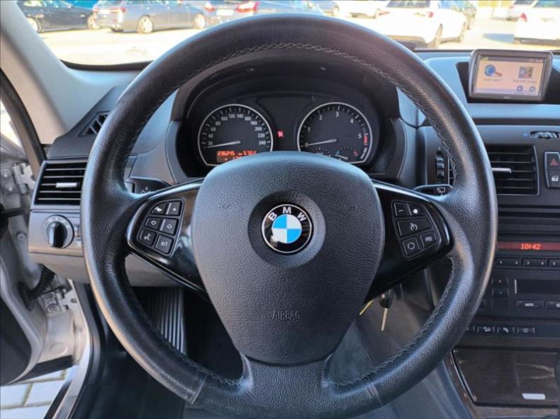 BMW X3 - hlavní fotka