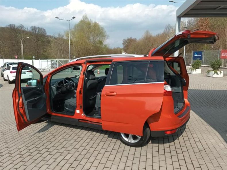 Ford C-MAX - hlavní fotka