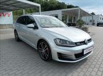 Volkswagen Golf - fotka číslo 2