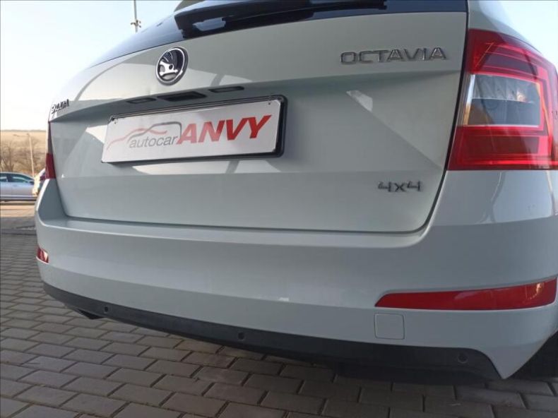 Škoda Octavia - hlavní fotka