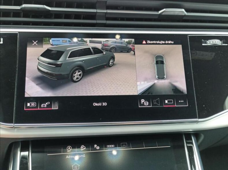 Audi Q7 - hlavní fotka