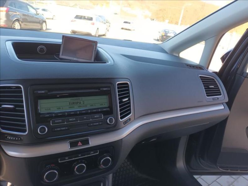 Volkswagen Sharan - hlavní fotka