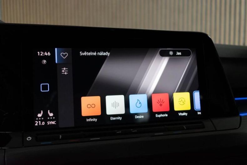 Volkswagen Golf - hlavní fotka