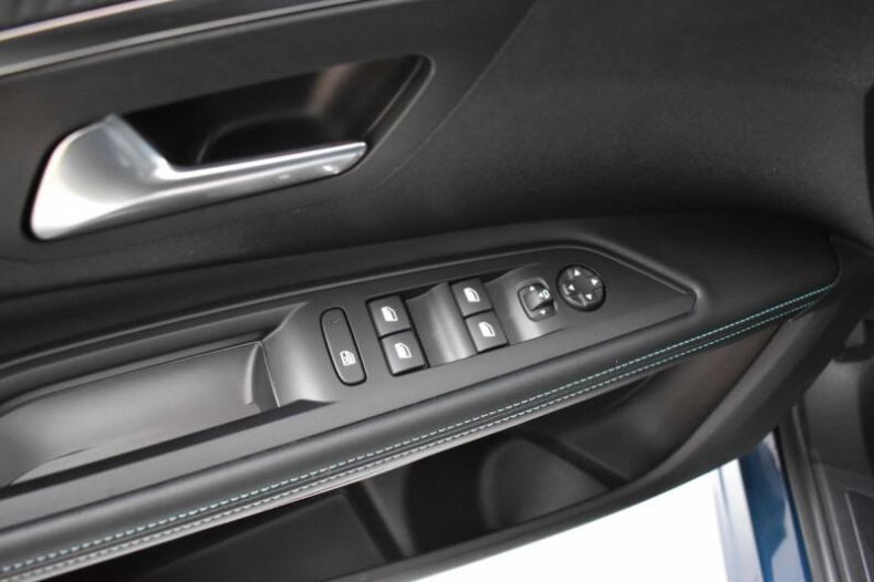 Peugeot 5008 - hlavní fotka