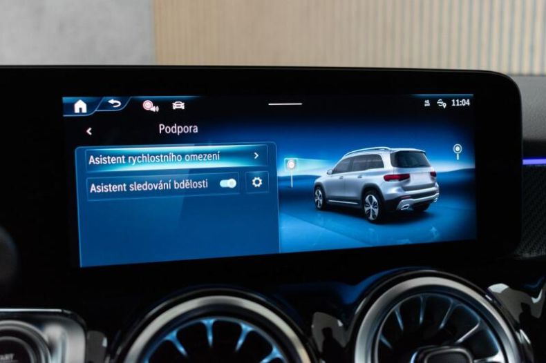 Mercedes GLB - hlavní fotka