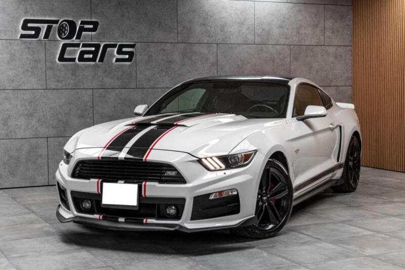 Ford Mustang - hlavní foto