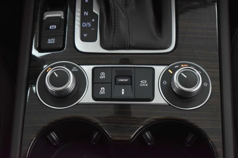 Volkswagen Touareg - hlavní fotka