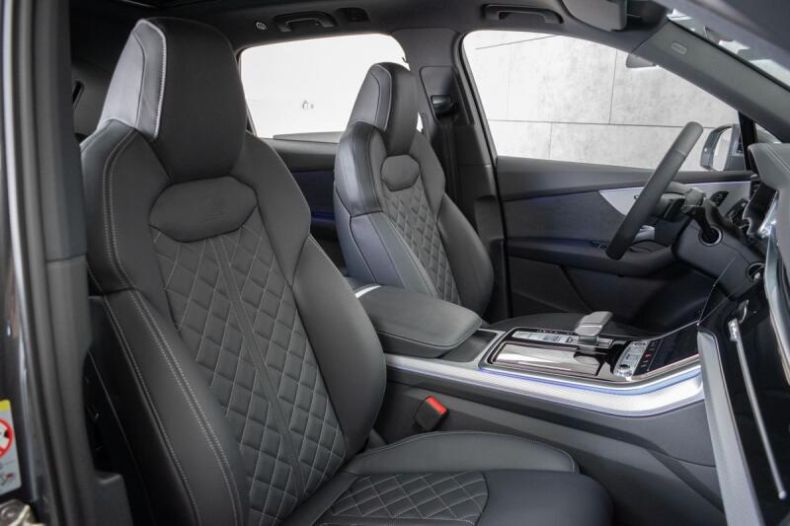 Audi Q7 - hlavní fotka