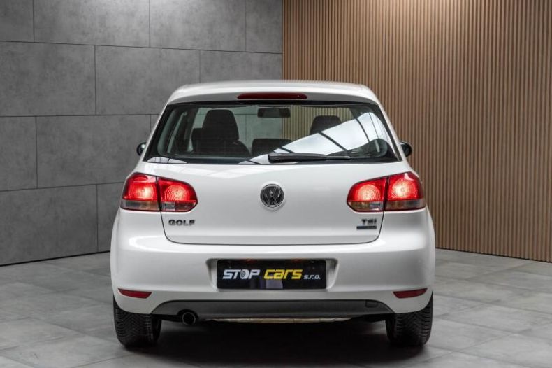 Volkswagen Golf - hlavní fotka