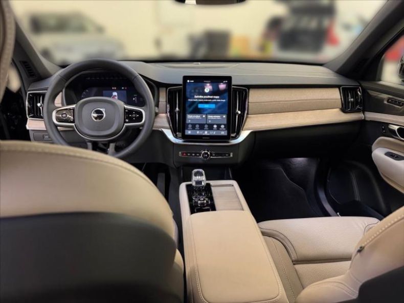 Volvo XC90 - hlavní fotka