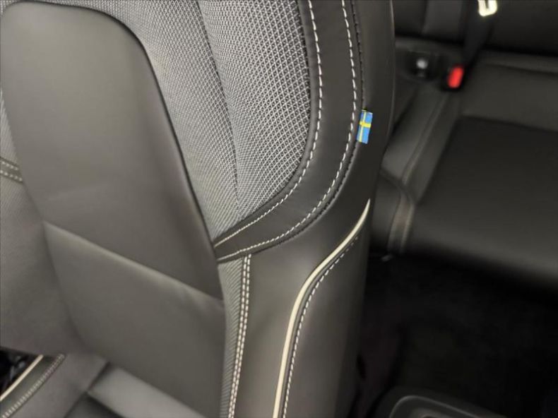 Volvo XC60 - hlavní fotka